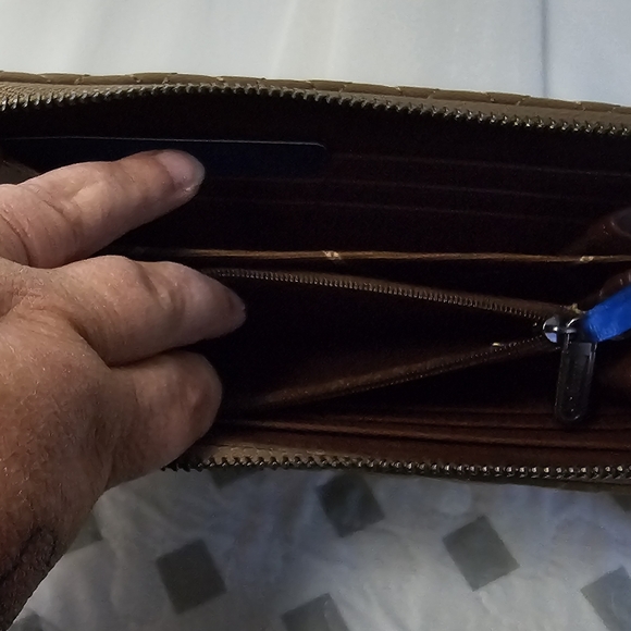 Wrangler Quilted Tan Wristlet Clutch - Picture 6 of 6